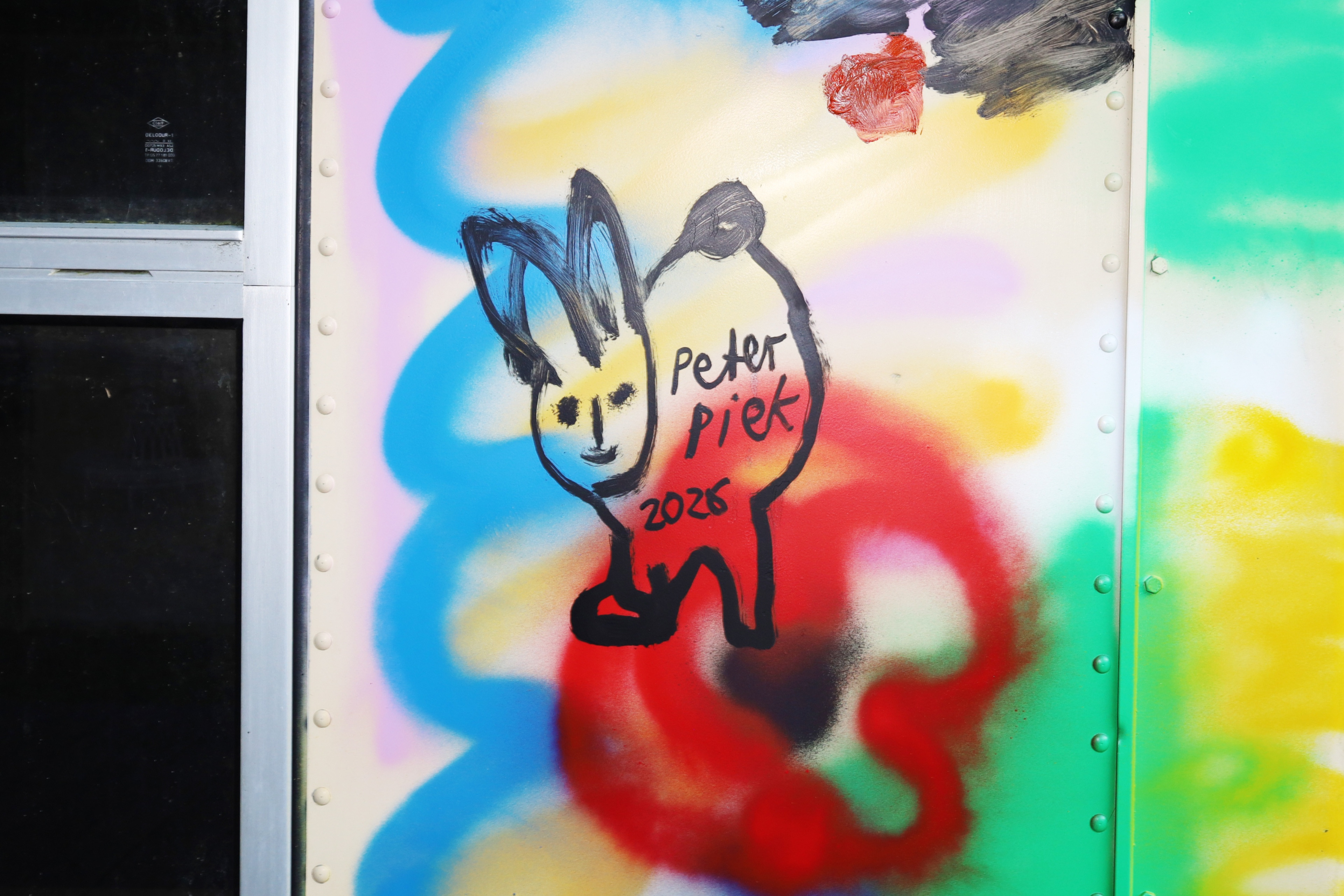 Mase / Halb Mensch Halb Hase by Peter Piek