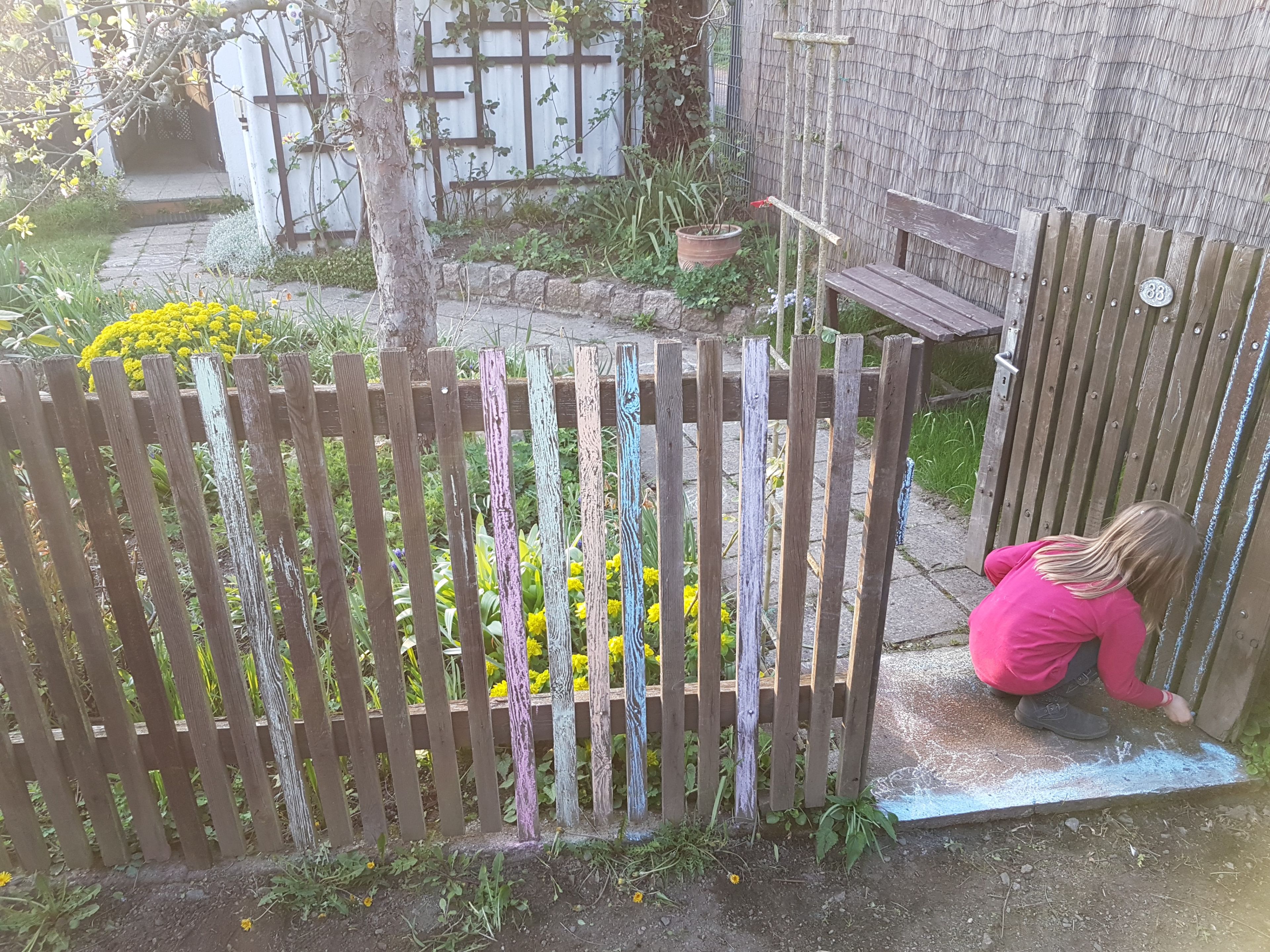 Kids, Chalk & Fence by Dominik