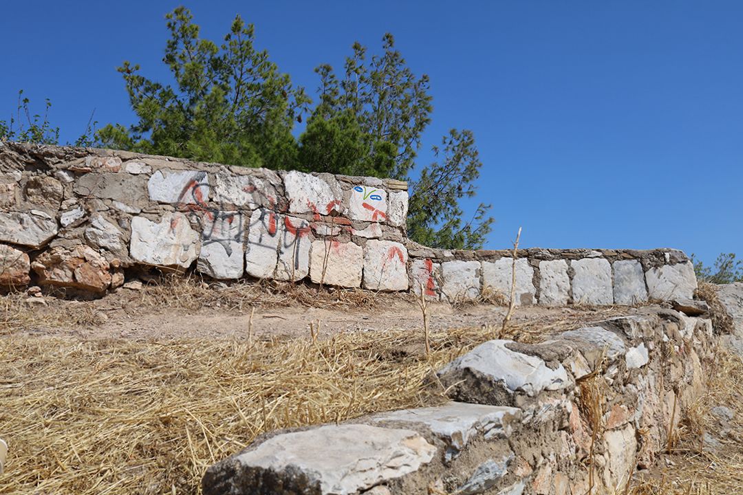 Hiding in Athens by Peter Piek