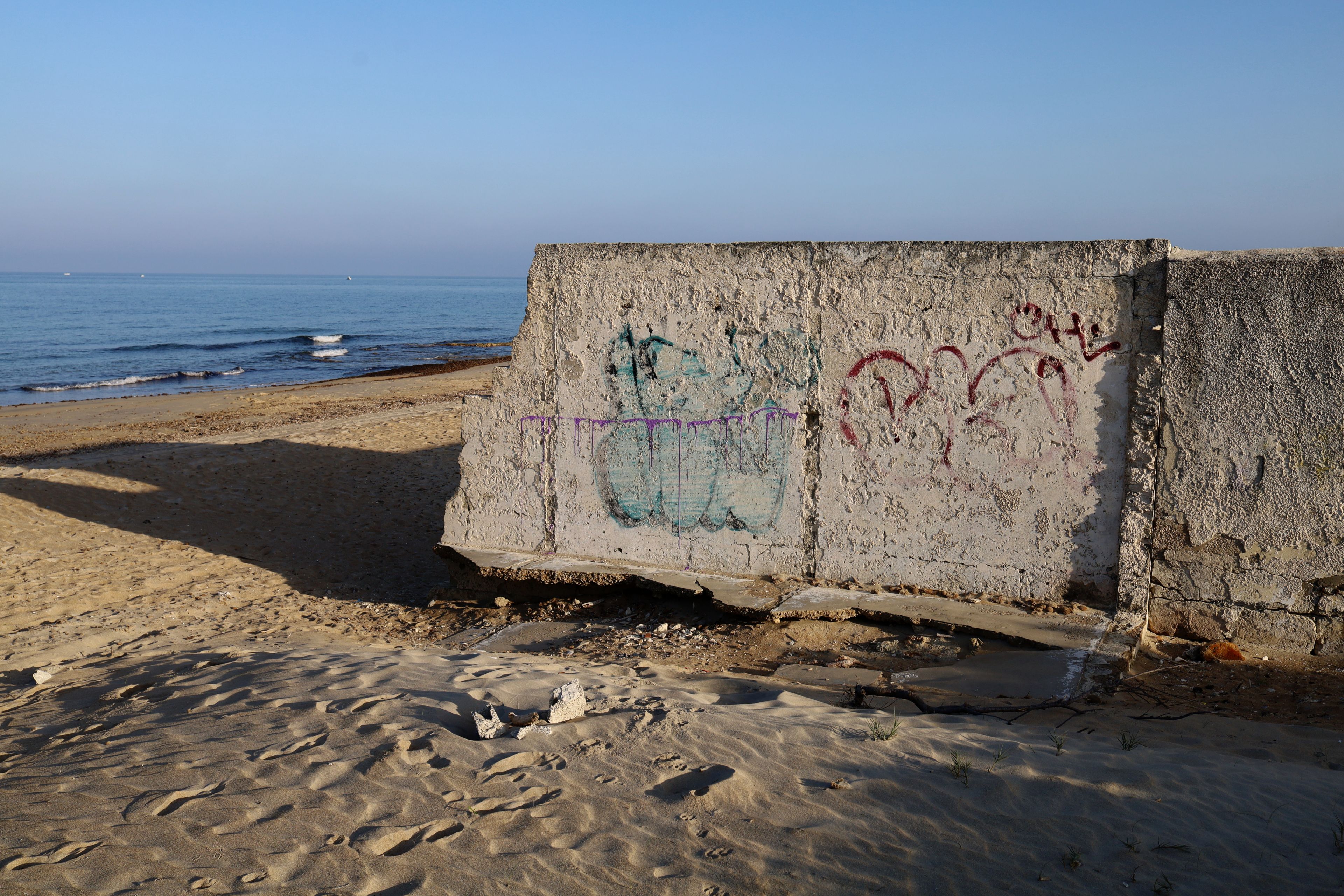 Lecce Beach Purple Line by Peter Piek