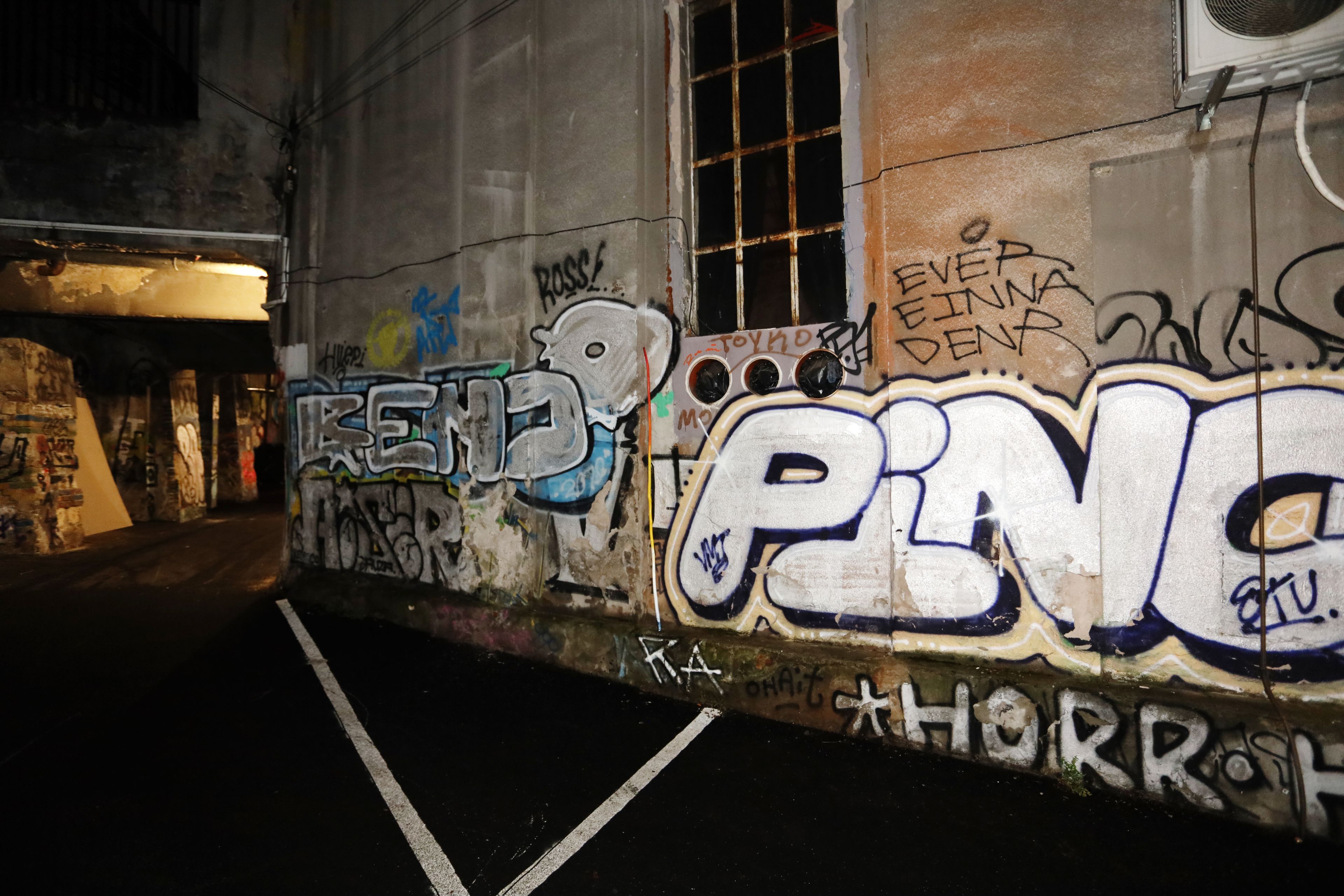 Take Away Belgrade by Peter Piek