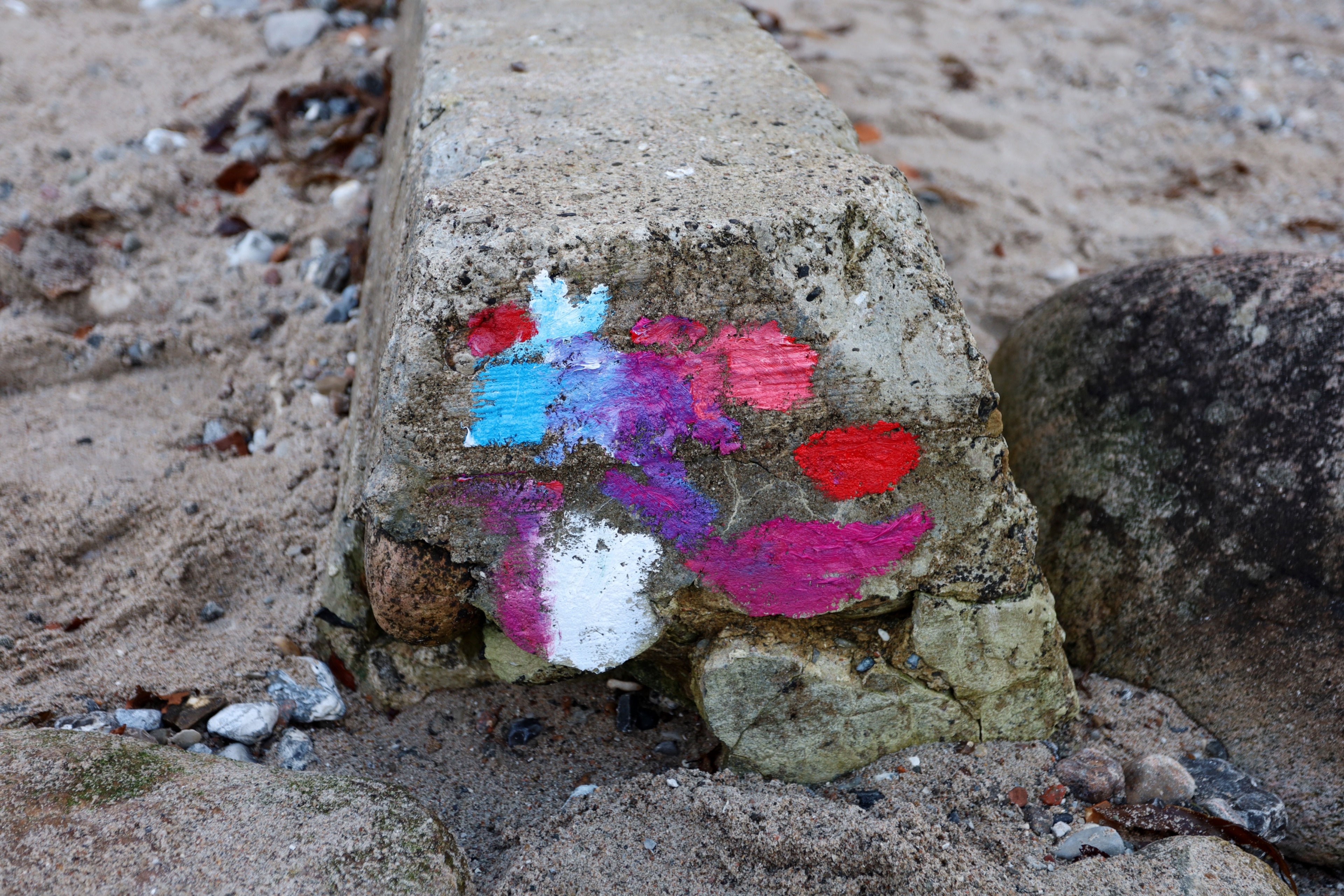 Schokolade am Strand mit Beeren by Peter Piek