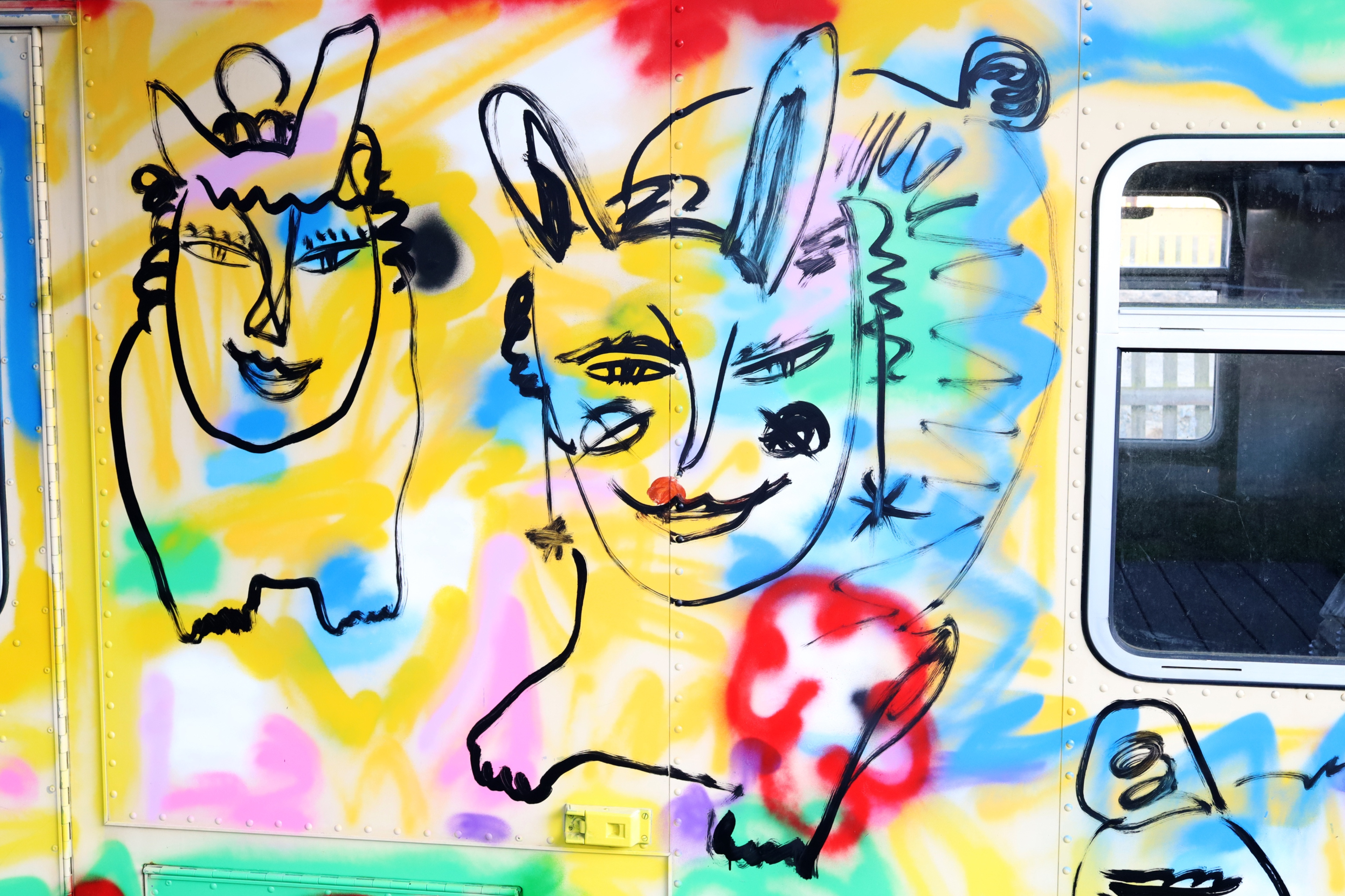 Mase / Halb Mensch Halb Hase by Peter Piek