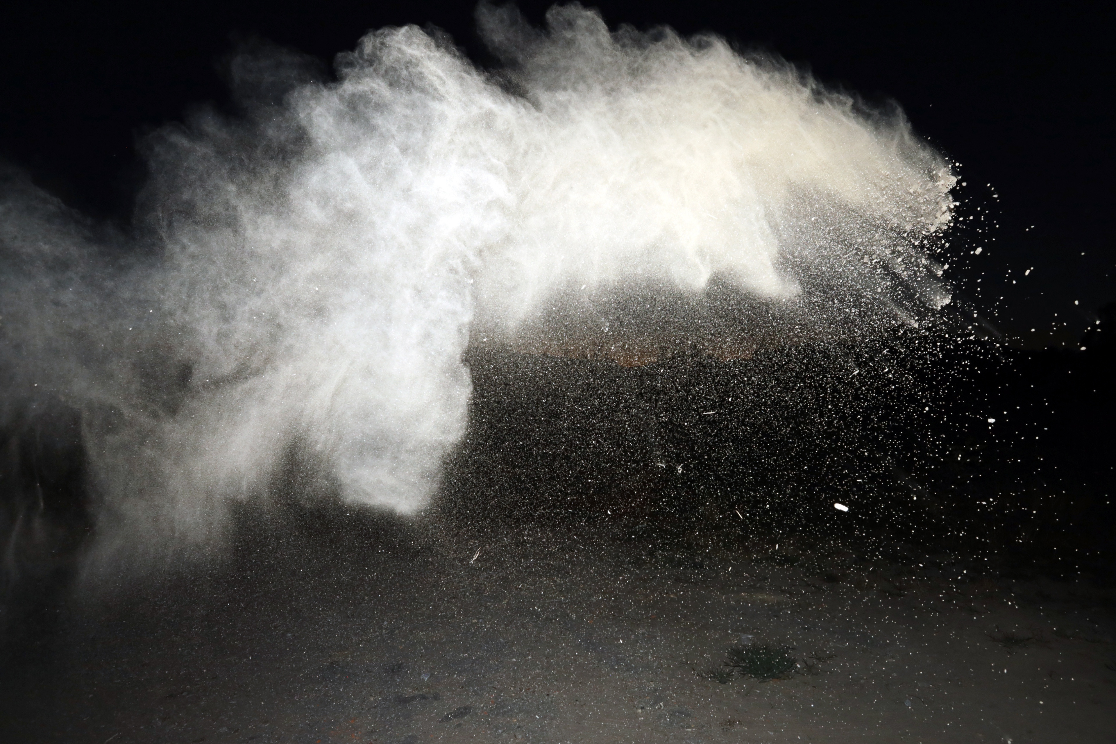 Dustcloud 4 by Anton und Peter Piek